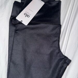 ALO Yoga Midnight Black Leggings